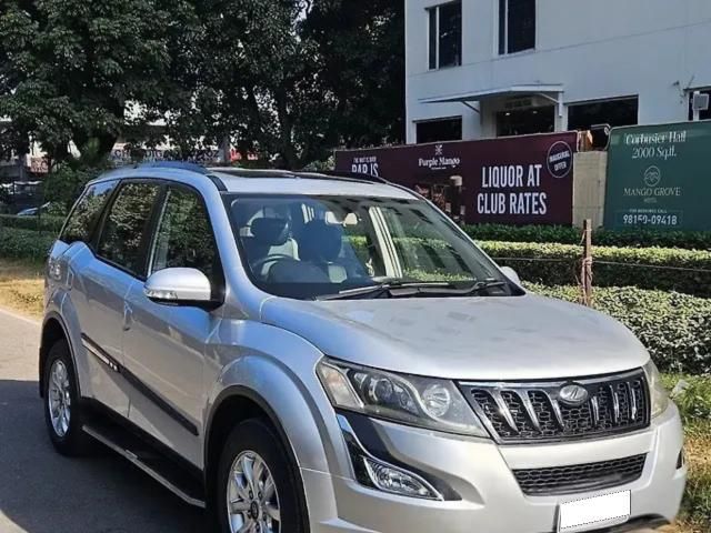 Second-hand 2018 Mahindra XUV500 W9 1.99 for sale in Chandigarh