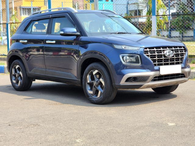 Hyundai Venue SX Turbo Second-hand 2020 Hyundai Venue SX Turbo for sale in Kolkata