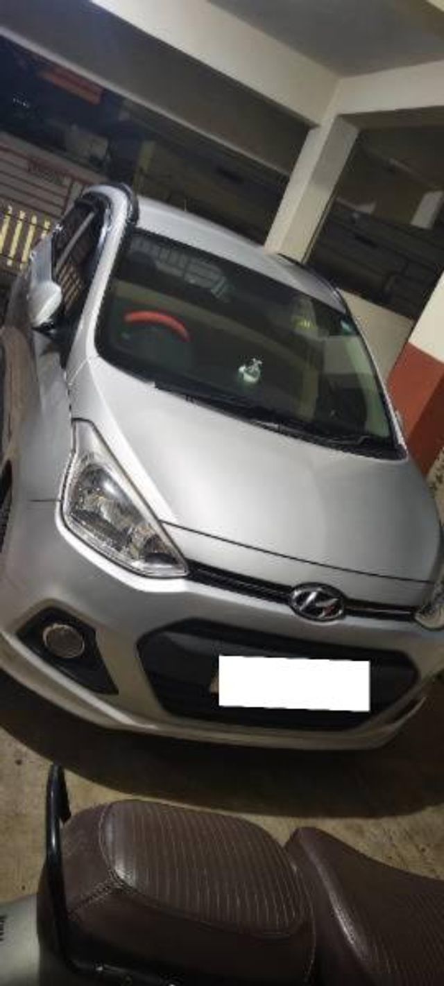 Second-hand 2016 Hyundai Grand i10 Sportz for sale in Amalapuram