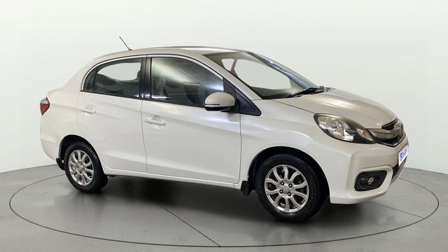 Honda Amaze V CVT Petrol BSIV Second-hand 2017 Honda Amaze V CVT Petrol BSIV for sale in Noida
