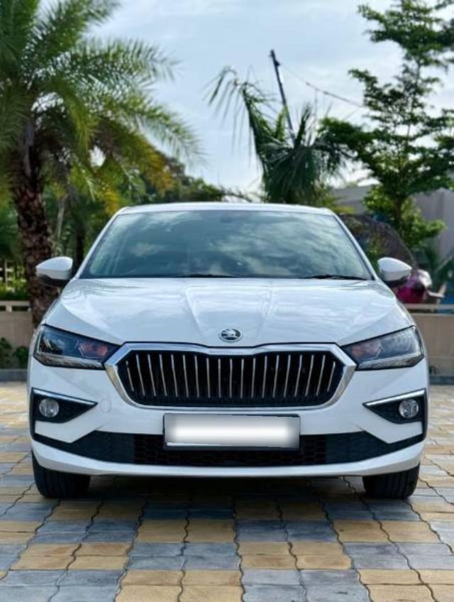 Skoda Slavia 1.5 TSI Style AT Second-hand 2023 Skoda Slavia 1.5 TSI Style AT for sale in Vadodara