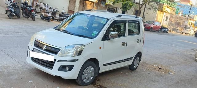 Second-hand 2018 Maruti Suzuki Wagon R LXI CNG for sale in Akola