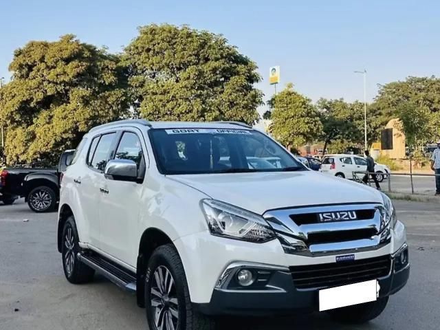 Isuzu MU-X 2WD Second-hand 2019 Isuzu MU-X 2WD for sale in Chandigarh