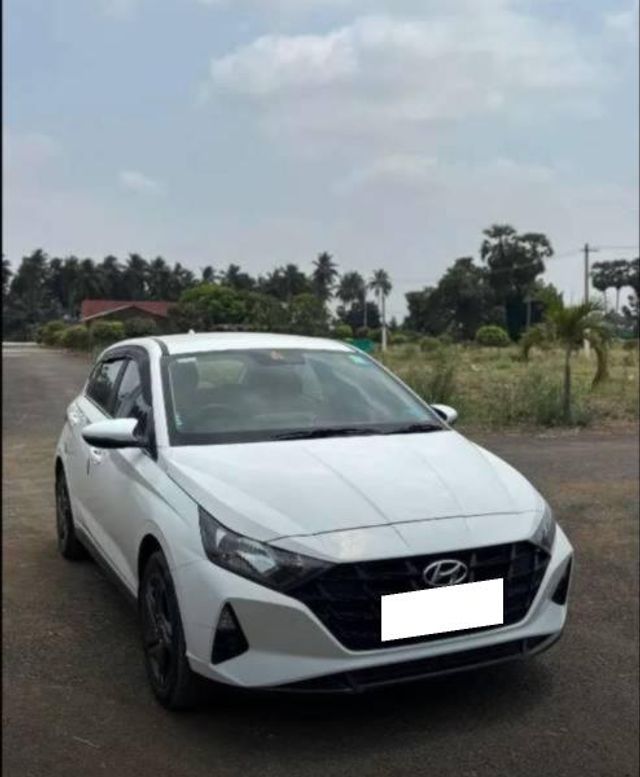 Hyundai i20 Sportz Opt Second-hand 2023 Hyundai i20 Sportz Opt for sale in Kakinada
