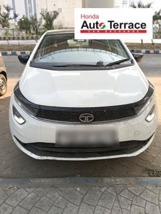 Tata Altroz XZ Second-hand 2022 Tata Altroz XZ for sale in Kolkata