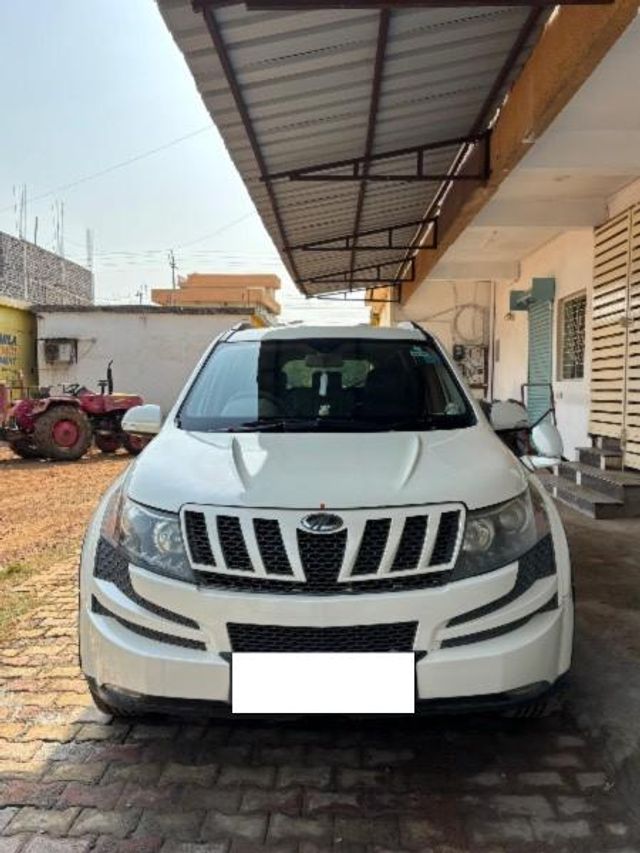 Mahindra XUV500 W8 FWD Second-hand 2013 Mahindra XUV500 W8 FWD for sale in Gadchiroli