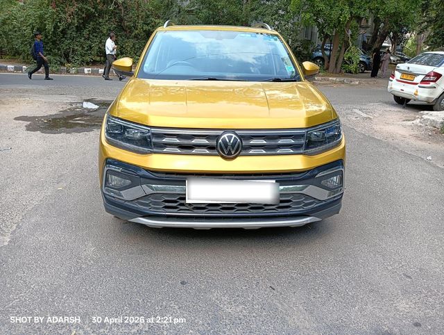 Second-hand 2022 Volkswagen Taigun 1.0 TSI Topline AT BSVI for sale in New Delhi