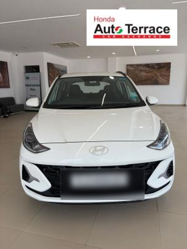 Hyundai Grand i10 Nios AMT Sportz Second-hand 2023 Hyundai Grand i10 Nios AMT Sportz for sale in Ahmedabad