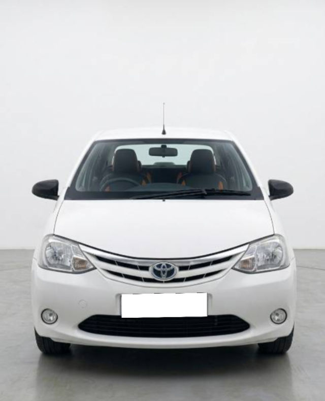 Toyota Etios V Second-hand 2012 Toyota Etios V for sale in Amreli