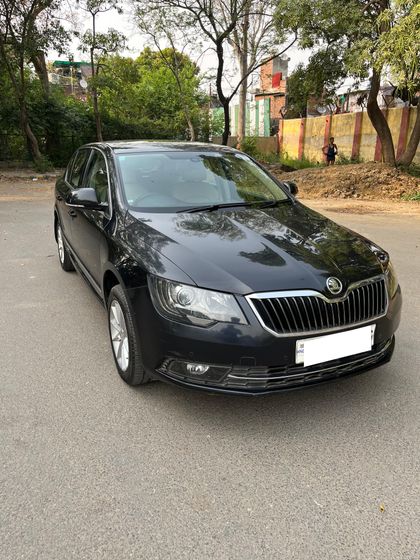 2015 Skoda Superb Elegance 1.8 TSI MT