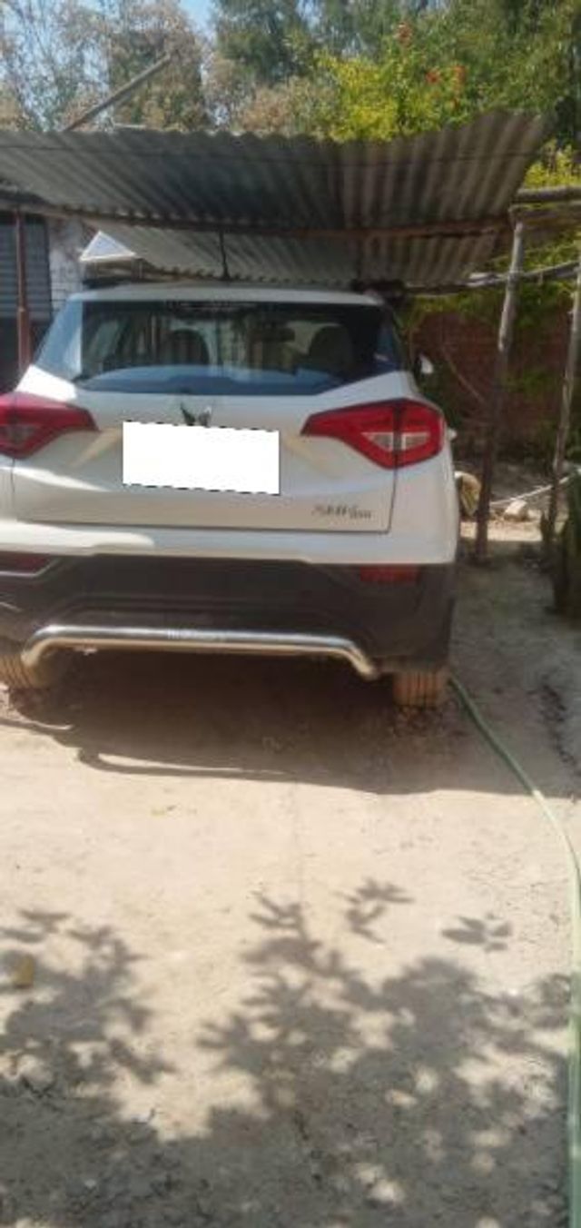 Mahindra XUV300 W6 Second-hand 2023 Mahindra XUV300 W6 for sale in Lucknow