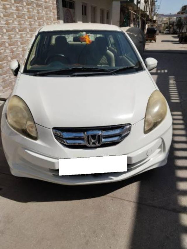 Honda Amaze Anniversary Edition Second-hand 2014 Honda Amaze Anniversary Edition for sale in Gondal
