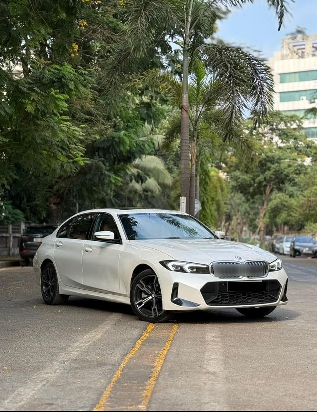 BMW 3 Series Long Wheelbase 330Li M Sport First Edition Second-hand 2023 BMW 3 Series Long Wheelbase 330Li M Sport First Edition for sale in Mumbai