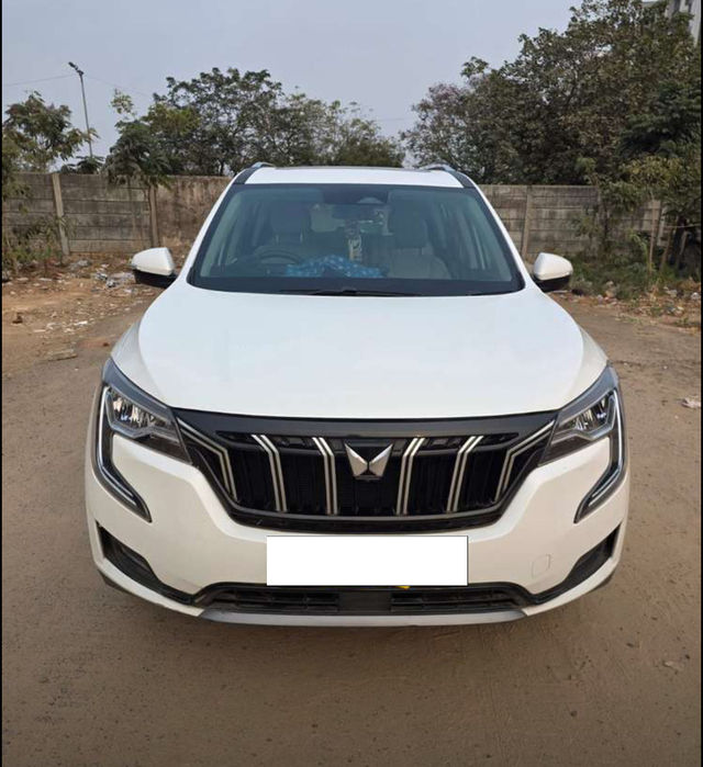 Second-hand 2022 Mahindra XUV700 AX7 AT Luxury Pack BSVI for sale in Ahmedabad