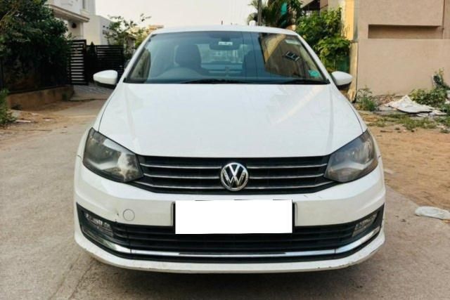 Volkswagen Vento 1.2 TSI Highline AT Second-hand 2016 Volkswagen Vento 1.2 TSI Highline AT for sale in Hyderabad