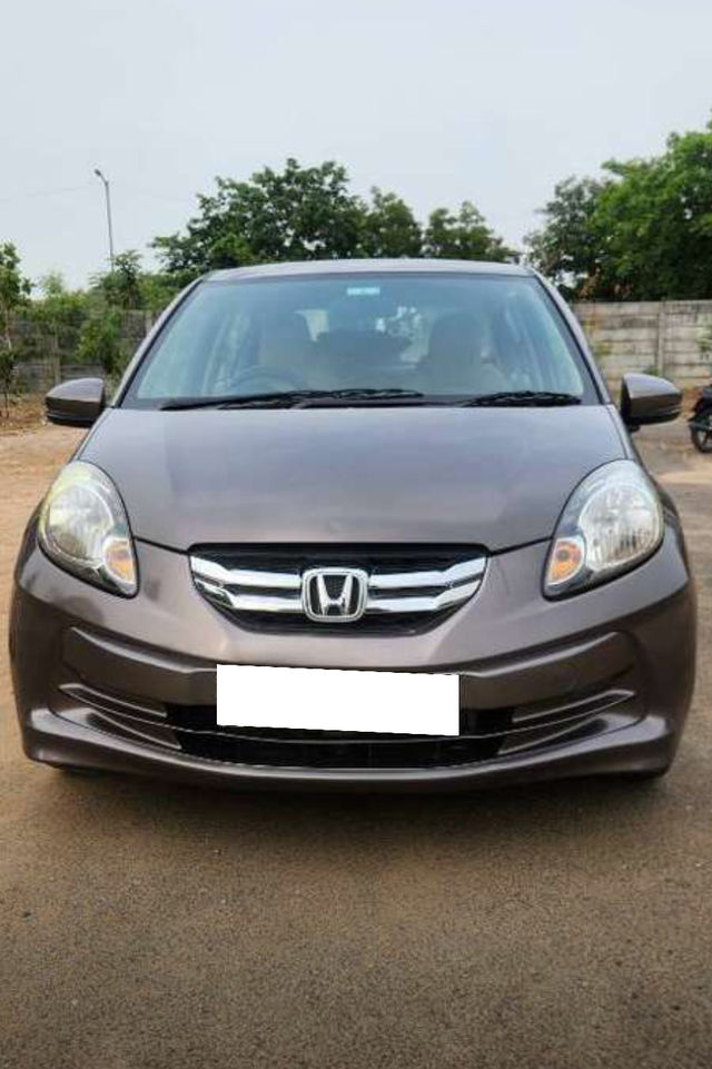 Honda Amaze S AT i-Vtech Second-hand 2015 Honda Amaze S AT i-Vtech for sale in Ahmedabad