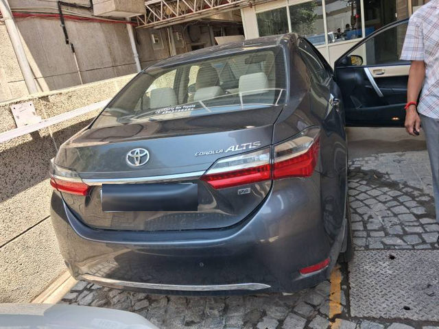 Toyota Corolla Altis 1.8 VL CVT Second-hand 2018 Toyota Corolla Altis 1.8 VL CVT for sale in Faridabad