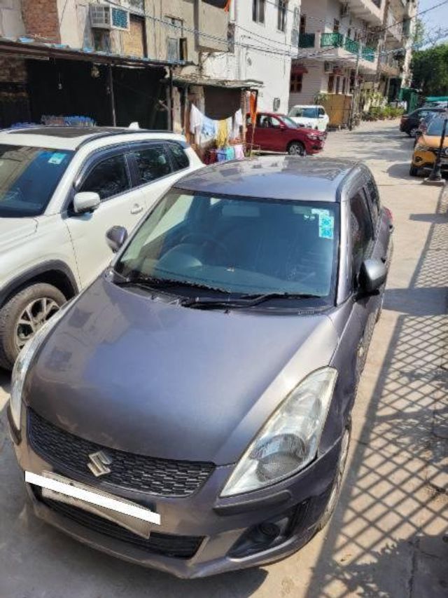 Maruti Suzuki Swift LXI Option Second-hand 2015 Maruti Suzuki Swift LXI Option for sale in New Delhi