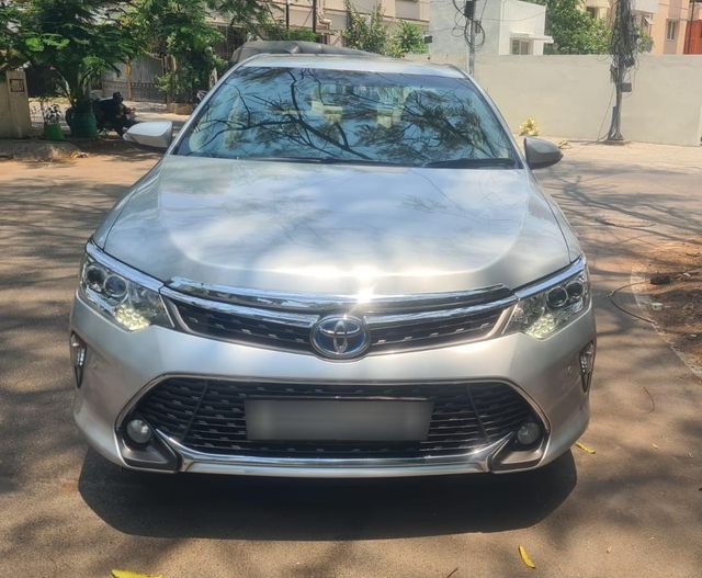 Toyota Camry Hybrid Second-hand 2015 Toyota Camry Hybrid for sale in Chennai