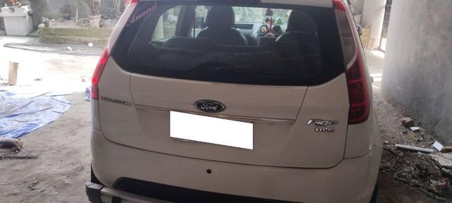 Ford Figo Diesel ZXI Second-hand 2011 Ford Figo Diesel ZXI for sale in Kishanganj