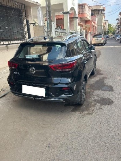 MG ZS EV Exclusive Plus