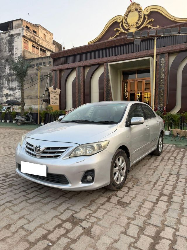 Second-hand 2011 Toyota Corolla Altis GL for sale in New Delhi