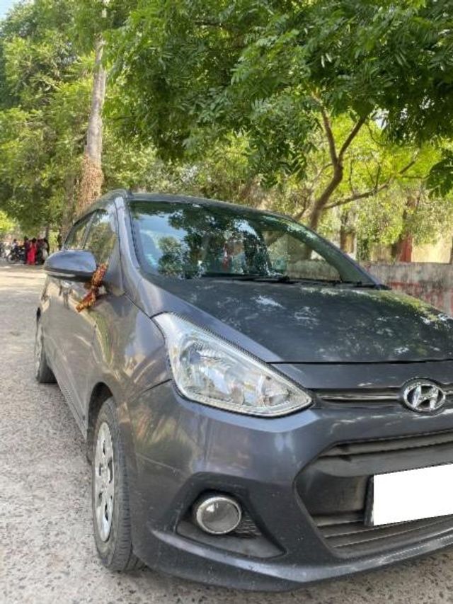 Hyundai Grand i10 Sportz Second-hand 2014 Hyundai Grand i10 Sportz for sale in Muzaffarpur