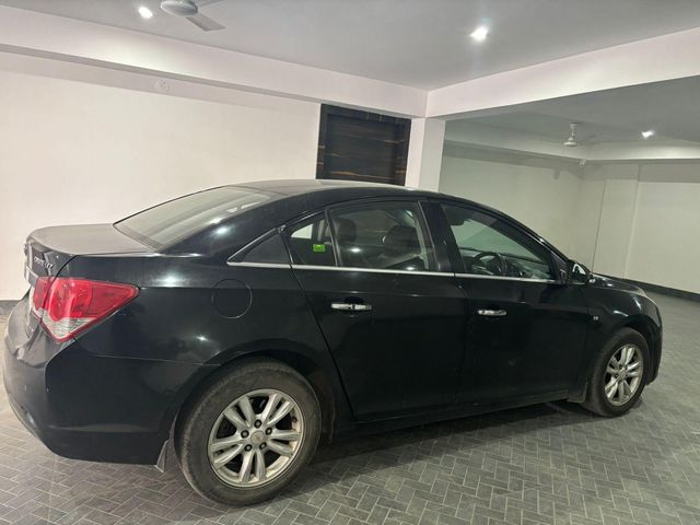 Chevrolet Cruze LTZ Second-hand 2014 Chevrolet Cruze LTZ for sale in Udaipur