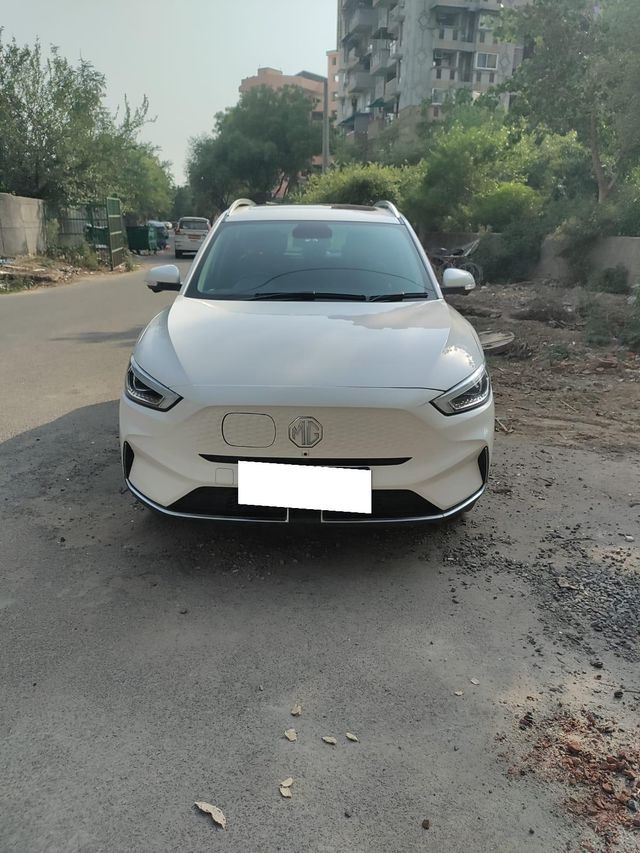 MG ZS EV Exclusive Second-hand 2023 MG ZS EV Exclusive for sale in New Delhi