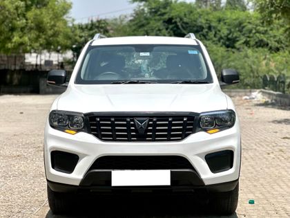 2025 Mahindra Scorpio N Z2 E