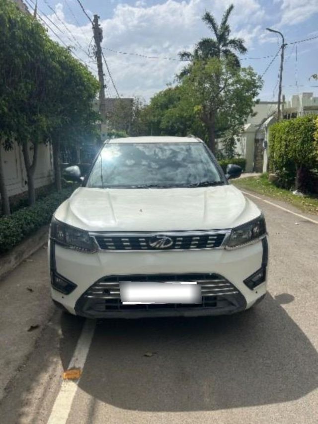 Mahindra XUV300 W6 Diesel BSIV Second-hand 2019 Mahindra XUV300 W6 Diesel BSIV for sale in Patiala