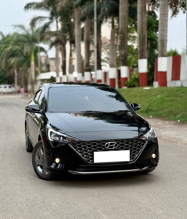Second-hand 2022 Hyundai Verna SX Diesel for sale in Nashik