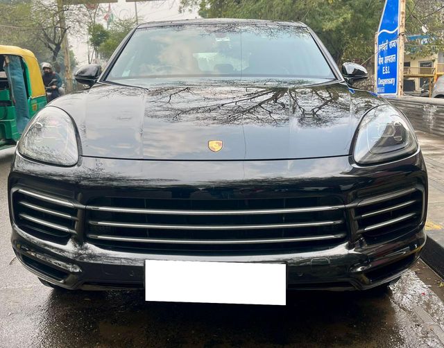 Porsche Cayenne E-Hybrid Second-hand 2020 Porsche Cayenne E-Hybrid for sale in New Delhi