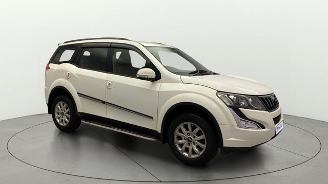 Mahindra XUV500 W8 2WD Second-hand 2016 Mahindra XUV500 W8 2WD for sale in Kochi