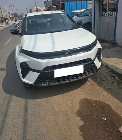 18 Used Tata Nexon
