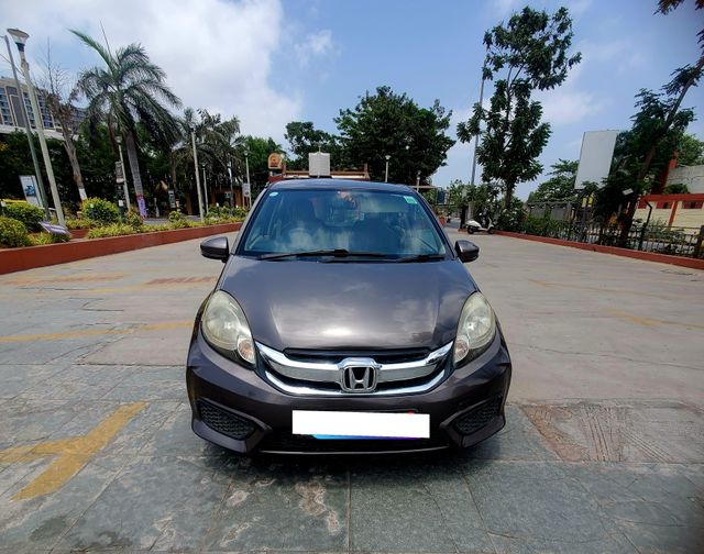 Honda Brio 1.2 S MT Second-hand 2017 Honda Brio 1.2 S MT for sale in Surat