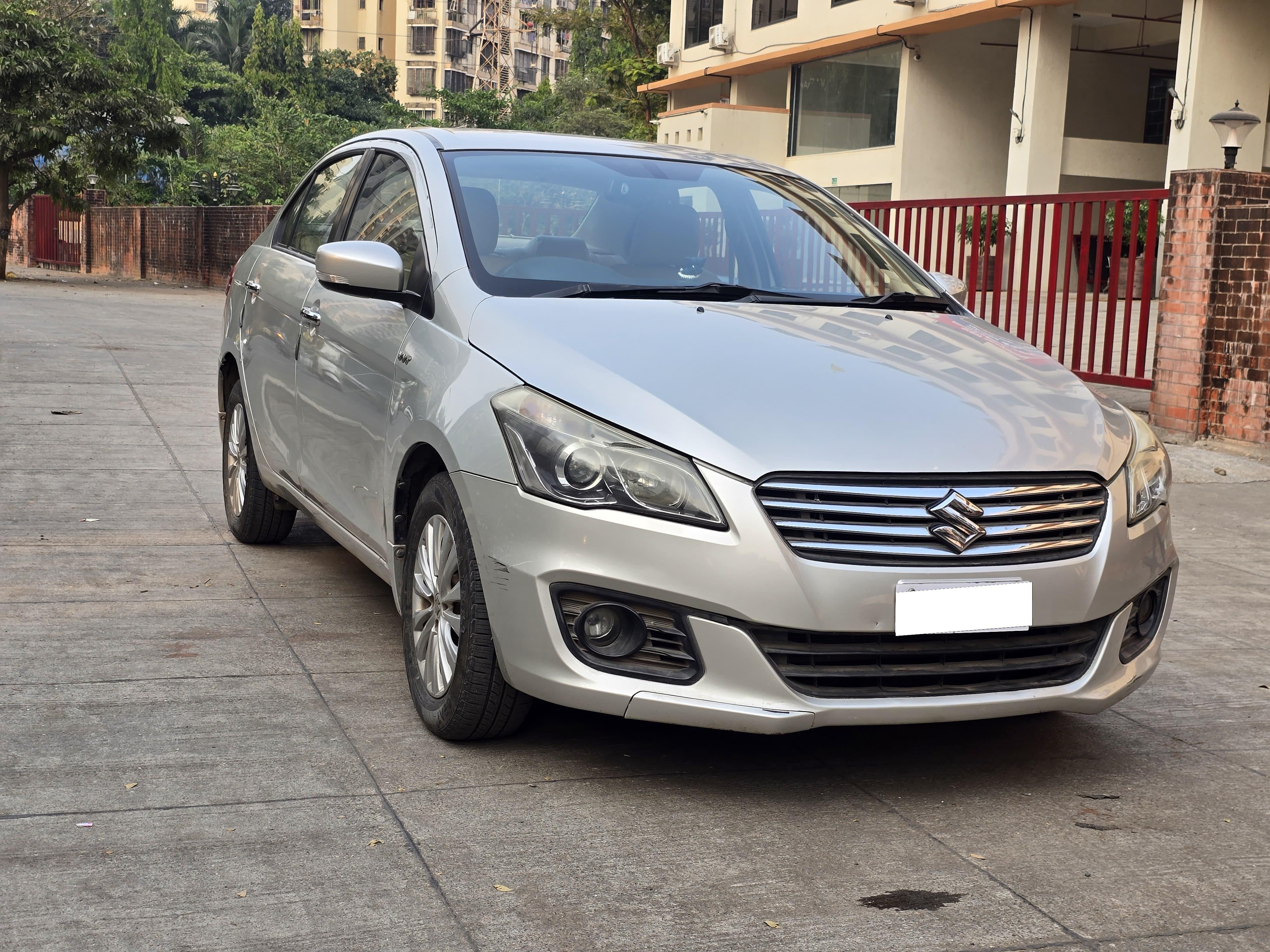 じぃー 2016 Maruti Suzuki Ciaz ZXI (Automatic / Petrol) (MH 12