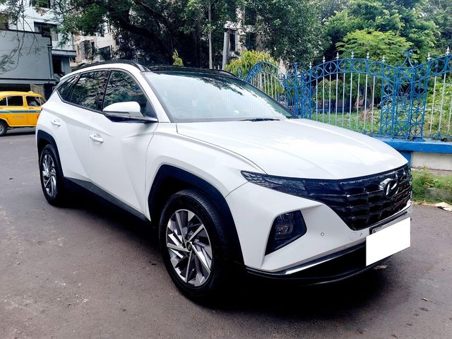 Hyundai Tucson Signature AT Second-hand 2023 Hyundai Tucson Signature AT for sale in Kolkata