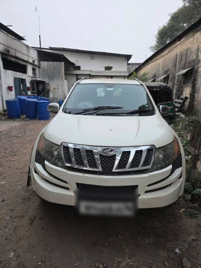Mahindra XUV500 W8 FWD Second-hand 2013 Mahindra XUV500 W8 FWD for sale in Indore