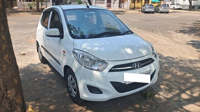 Hyundai i10 Magna Second-hand 2012 Hyundai i10 Magna for sale in Jabalpur