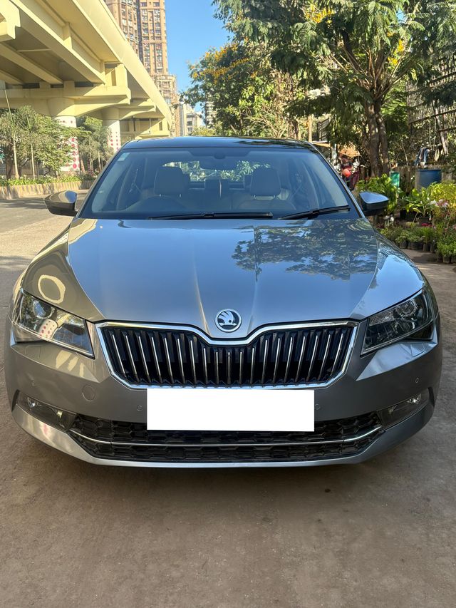 Skoda Superb LK 1.8 TSI AT Second-hand 2016 Skoda Superb LK 1.8 TSI AT for sale in Mumbai