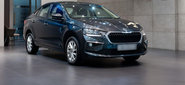 Skoda Slavia 1.5 TSI Ambition DSG Second-hand 2024 Skoda Slavia 1.5 TSI Ambition DSG for sale in Kolkata