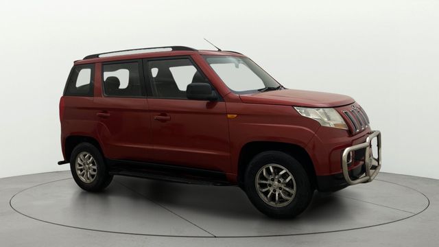 Mahindra TUV 300 T8 AMT Second-hand 2016 Mahindra TUV 300 T8 AMT for sale in Hyderabad