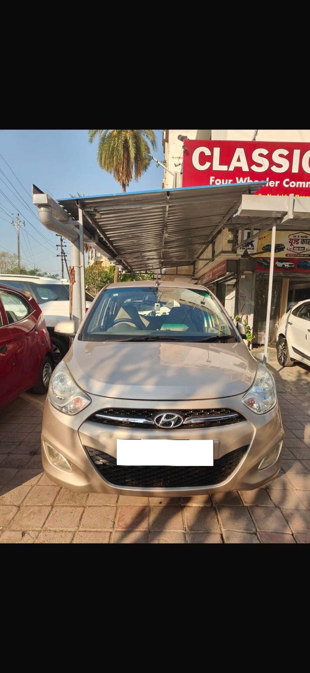 Hyundai i10 Magna Second-hand 2011 Hyundai i10 Magna for sale in Indore