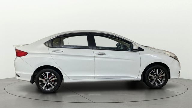 Second-hand 2019 Honda City 1.5 V MT for sale in Gurgaon