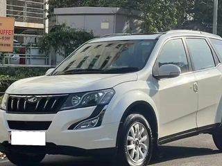 Used Mahindra XUV500 AT W10 AWD
