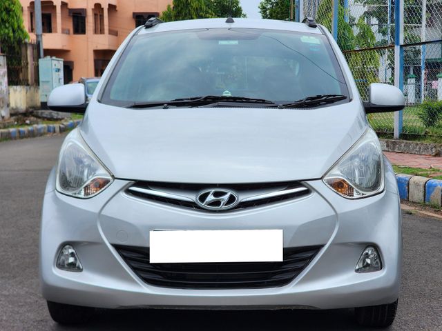 Second-hand 2017 Hyundai EON Sportz for sale in Kolkata