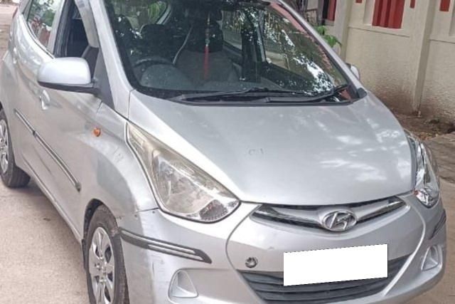 Hyundai EON Sportz Second-hand 2015 Hyundai EON Sportz for sale in Hyderabad