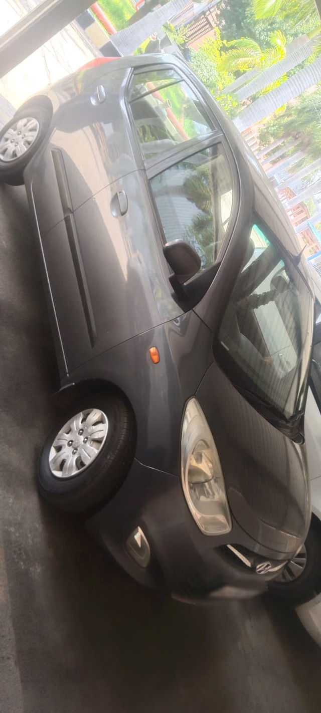 Hyundai i10 Magna 1.1L Second-hand 2014 Hyundai i10 Magna 1.1L for sale in Mysore