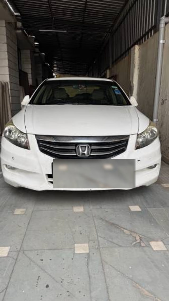 Honda New Accord 2.4 A/T Second-hand 2011 Honda New Accord 2.4 A/T for sale in New Delhi